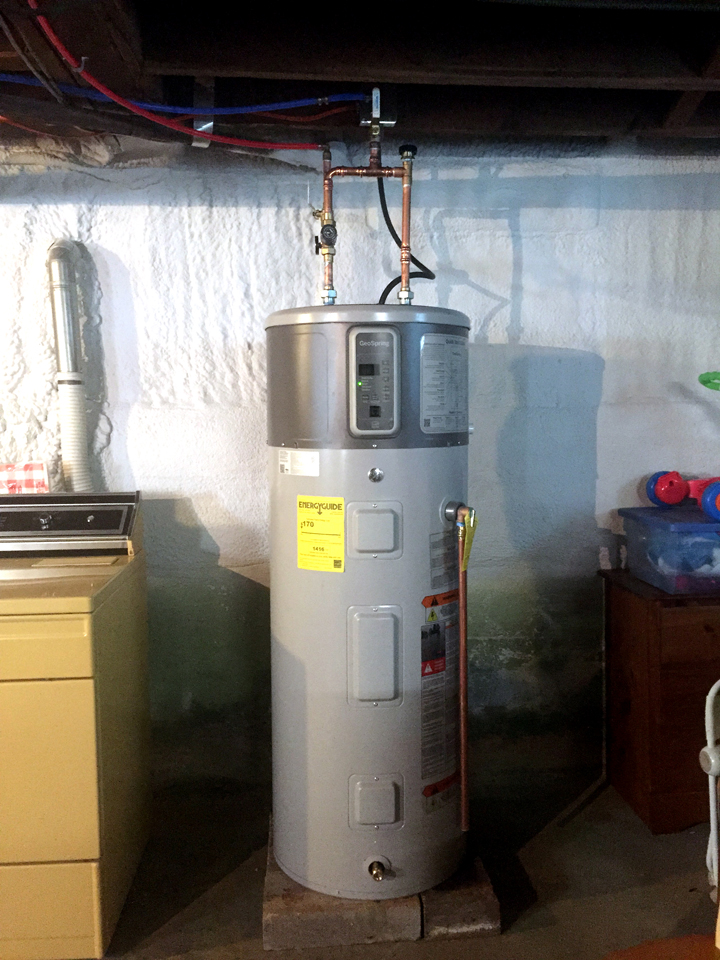 heat-pump-water-heater-incentives-efficiency-maine